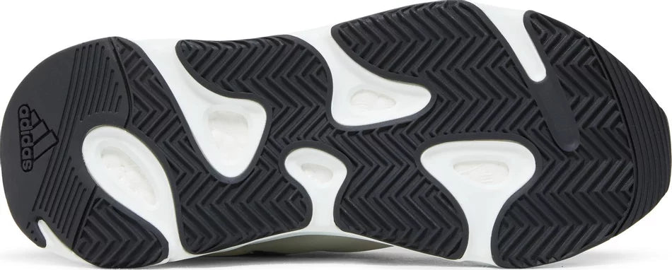 Adidas Yeezy Boost 700 MNVN Laceless Analog