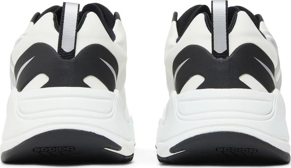 Adidas Yeezy Boost 700 MNVN Laceless Analog