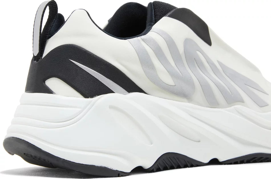 Adidas Yeezy Boost 700 MNVN Laceless Analog