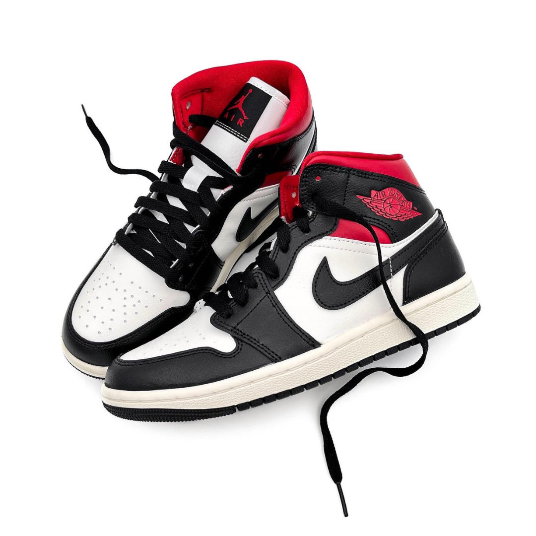 Jordan 1 Mid Gym Red Panda (W)
