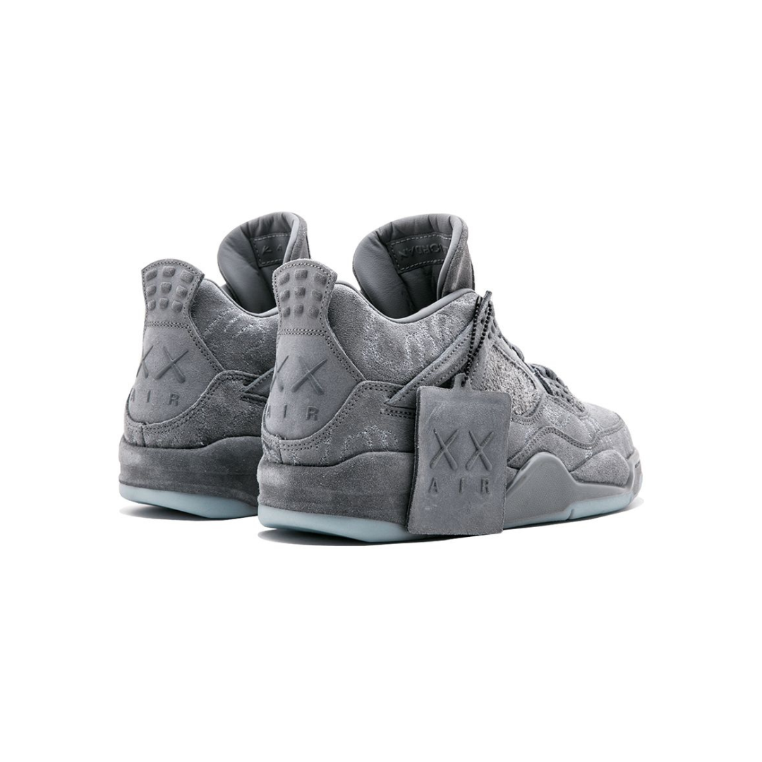 Jordan 4 Retro Kaws