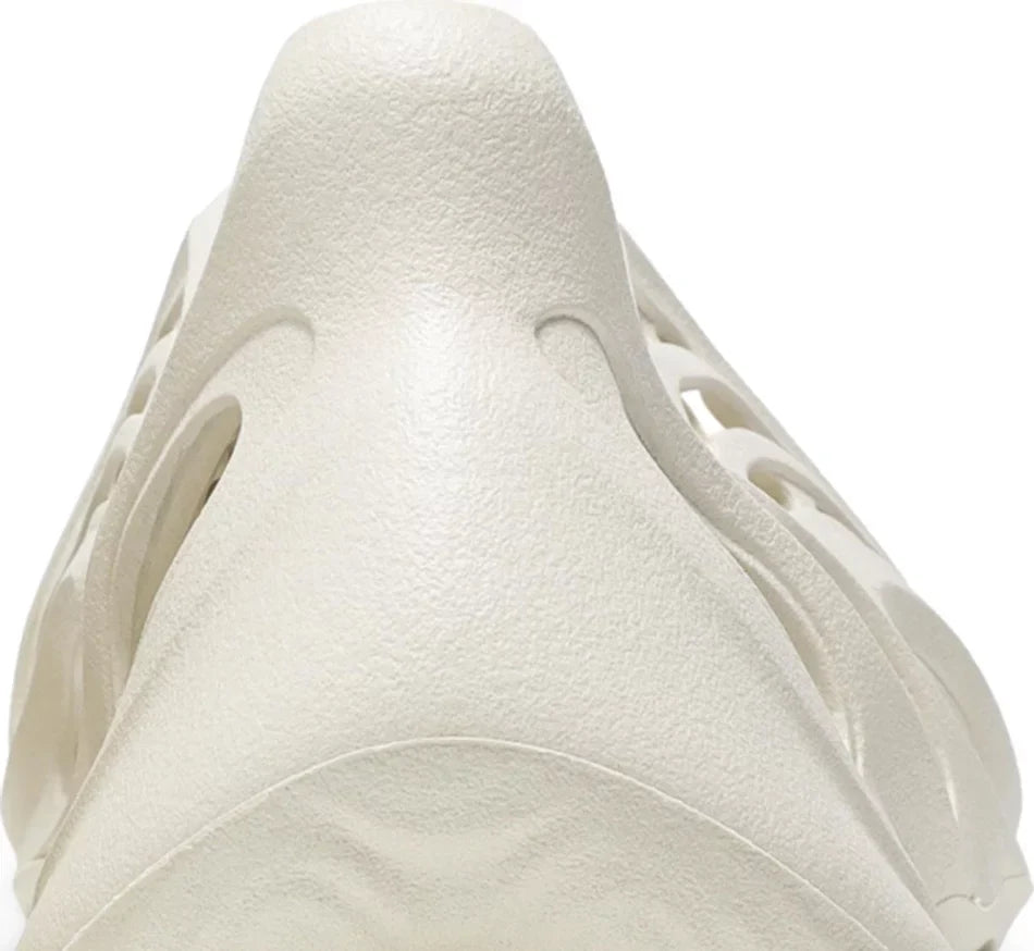 Adidas Yeezy Foam RNNR Ararat (2020/2022)