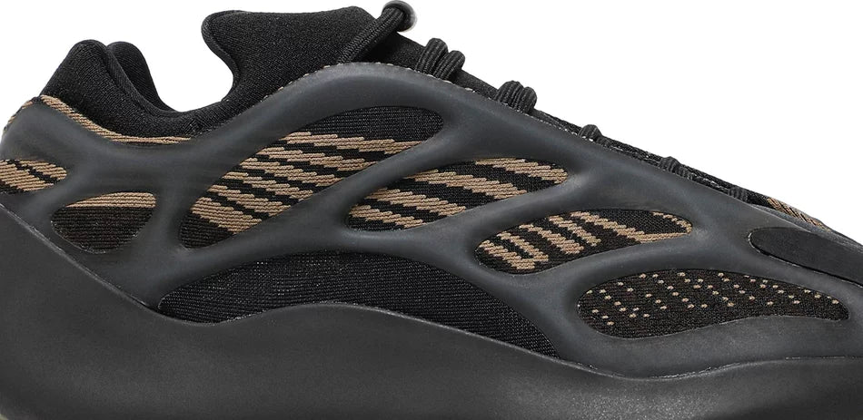 Adidas Yeezy 700 V3 Clay Brown null