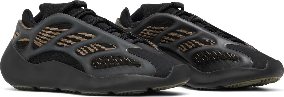 Adidas Yeezy 700 V3 Clay Brown null