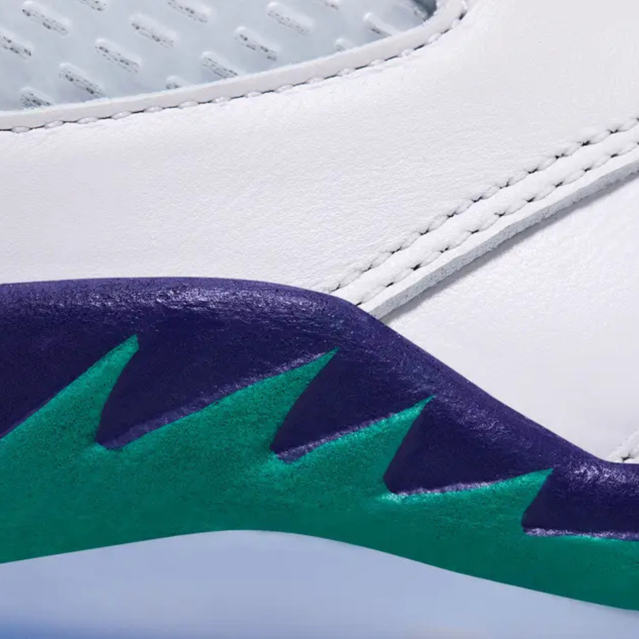 Jordan 5 Retro Grape (2025)
