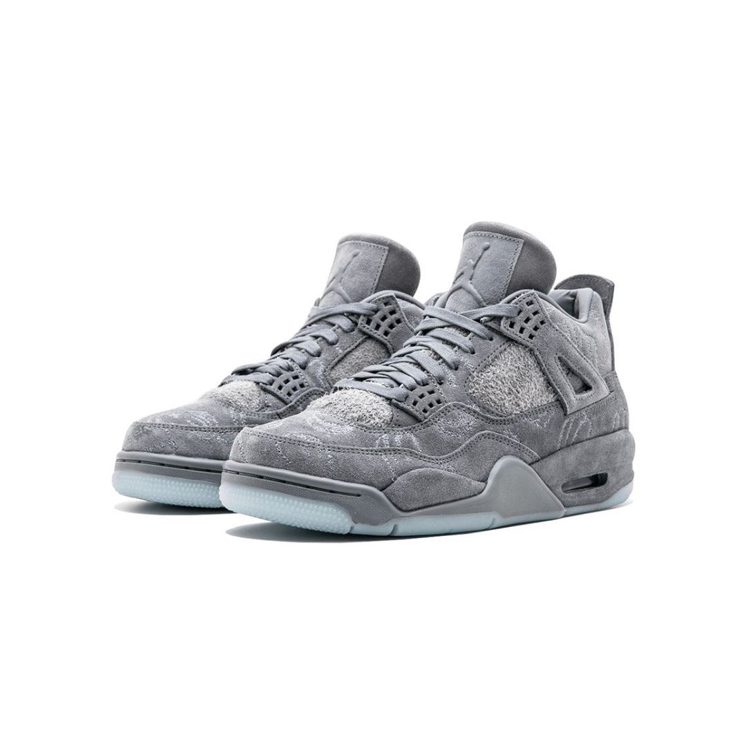 Jordan 4 Retro Kaws