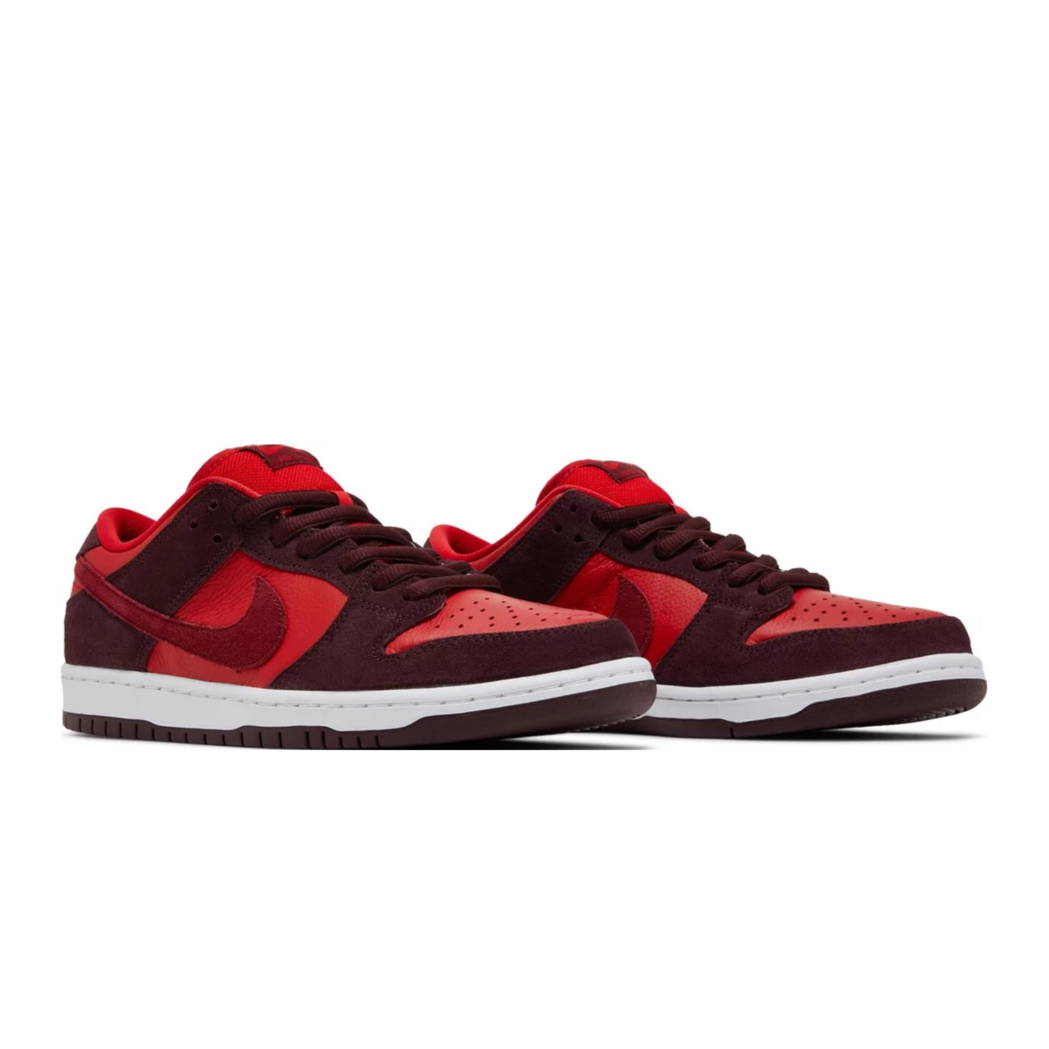 Nike SB Dunk Low Cherry