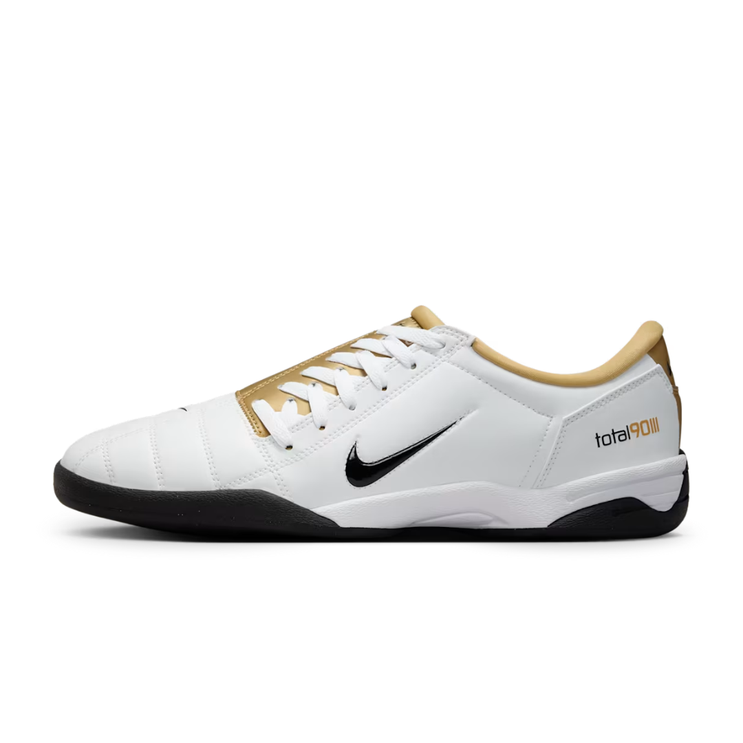Nike Total 90 SP White and Black