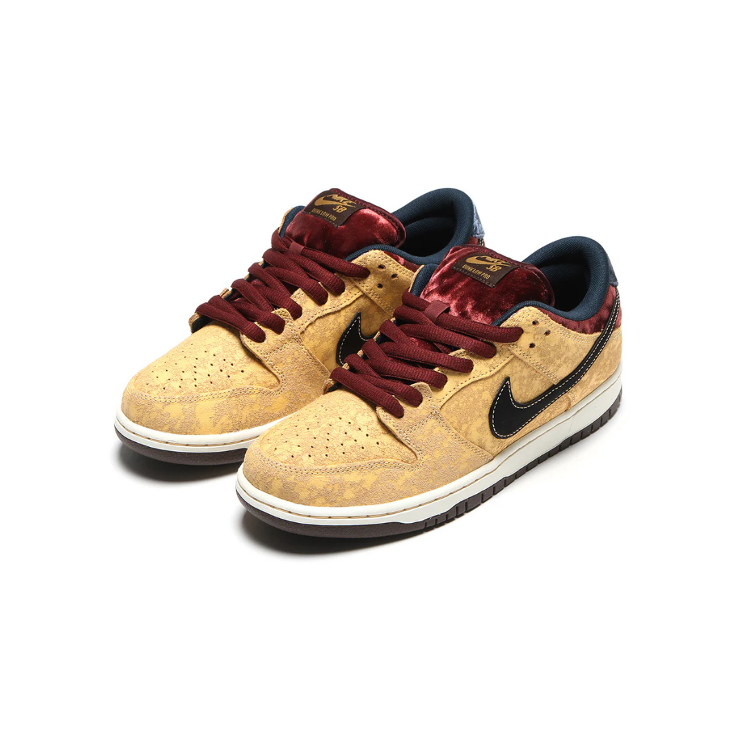 Nike SB Dunk Low City of Cinema
