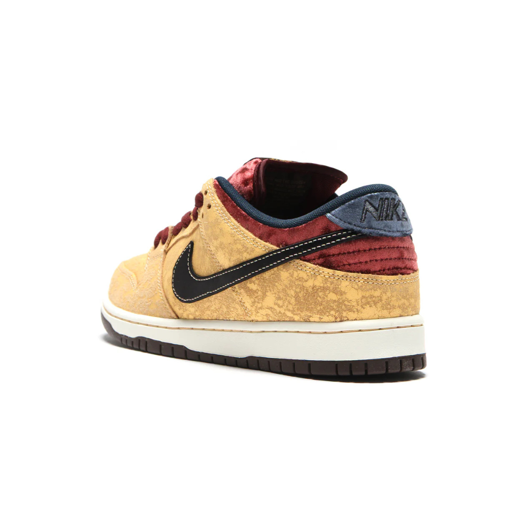 Nike SB Dunk Low City of Cinema