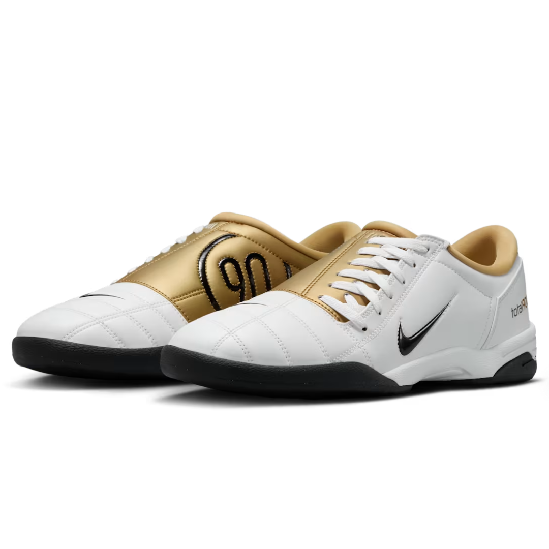 Nike Total 90 SP White and Black