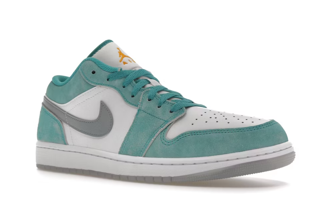 Jordan 1 Low SE New Emerald