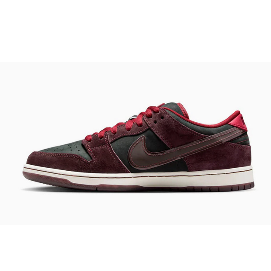 Nike RIOT Skateshop x Dunk Low SB 'Mahogany Dark Beetroot'