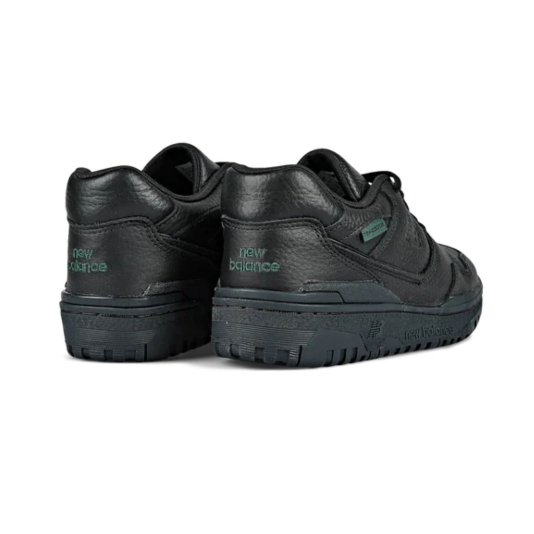 New Balance 550 Total Black