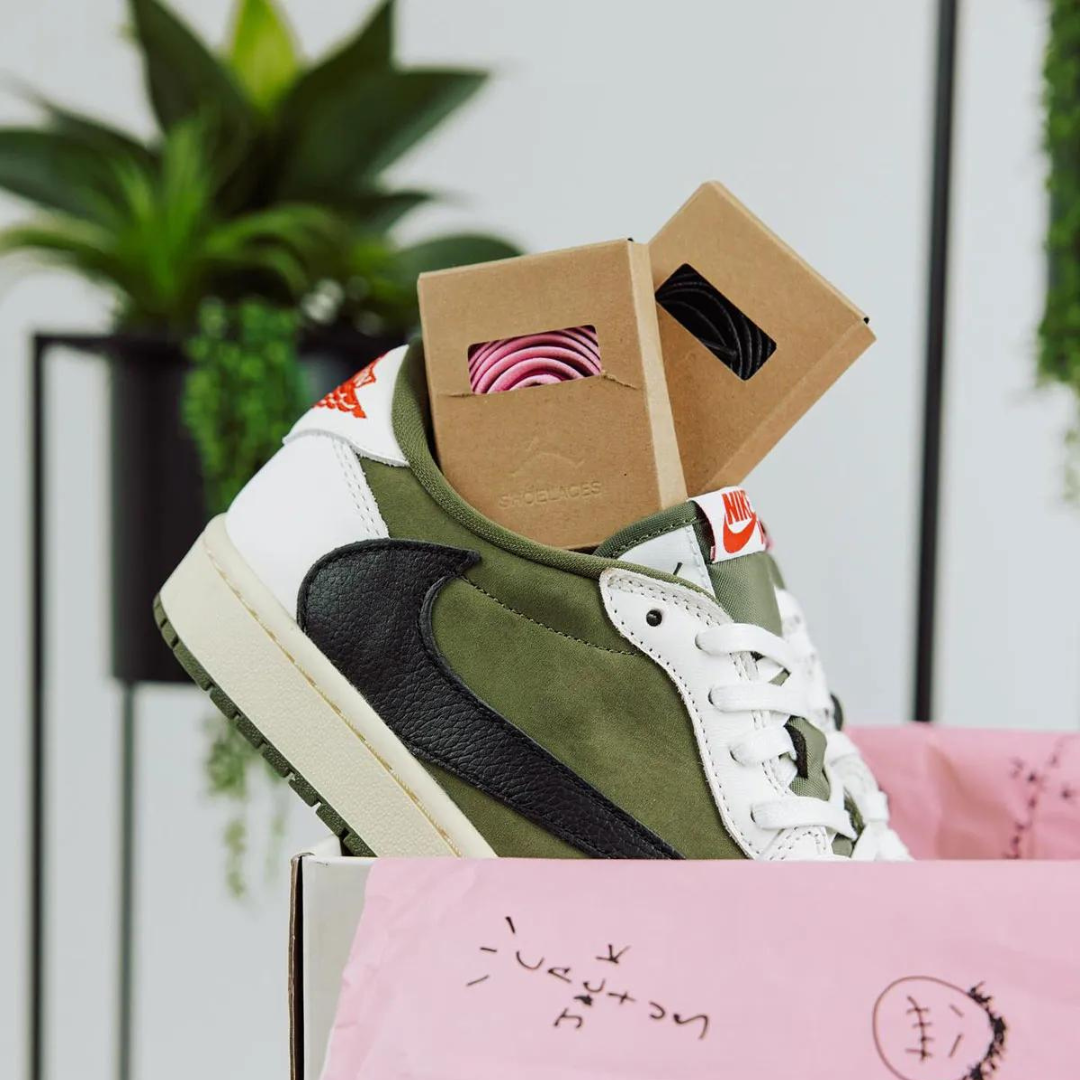 Jordan 1 Retro Low OG SP Travis Scott Medium Olive