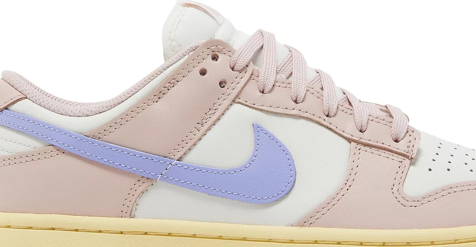 Nike Dunk Low Pink Oxford (W)