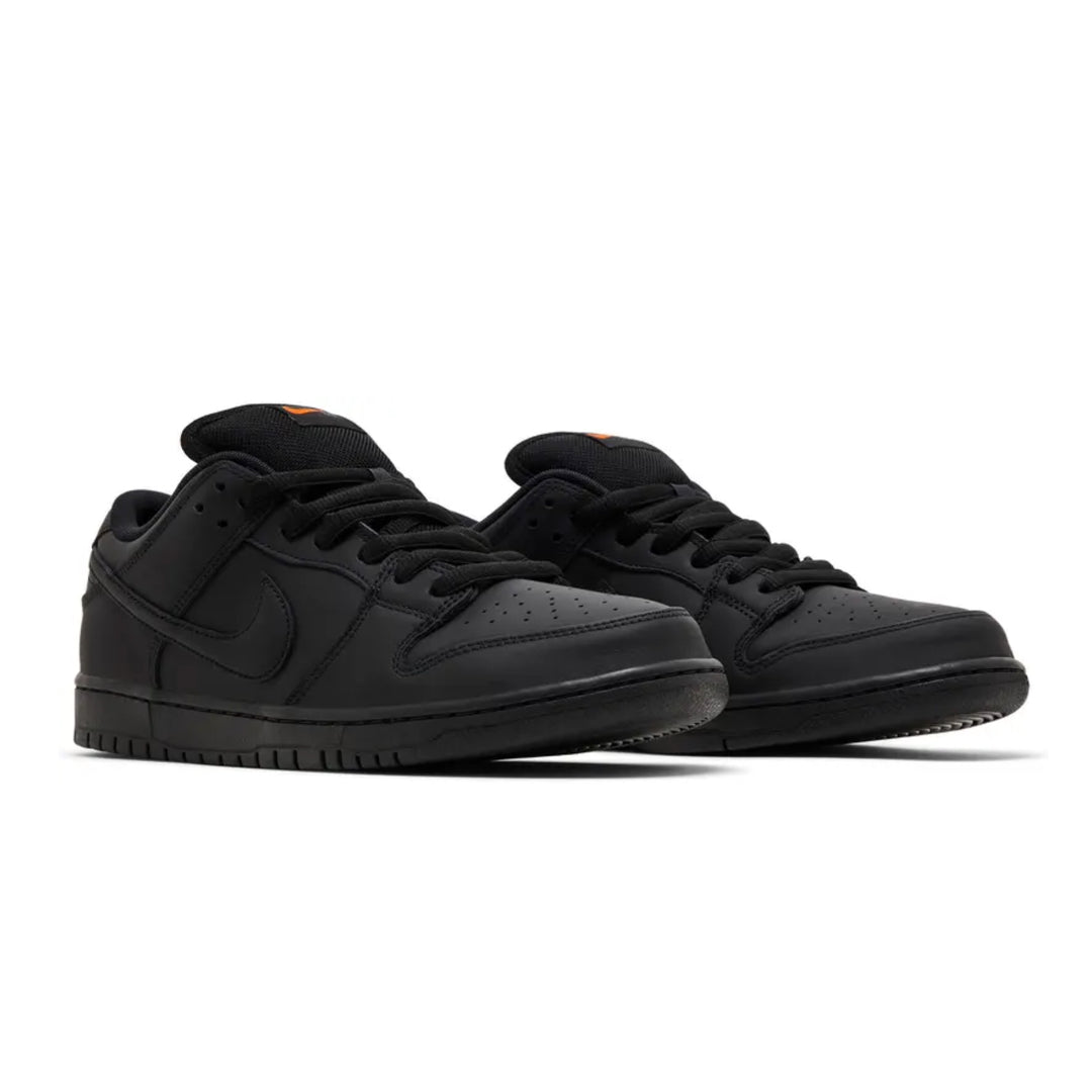 Nike SB Dunk Low Pro Triple Black