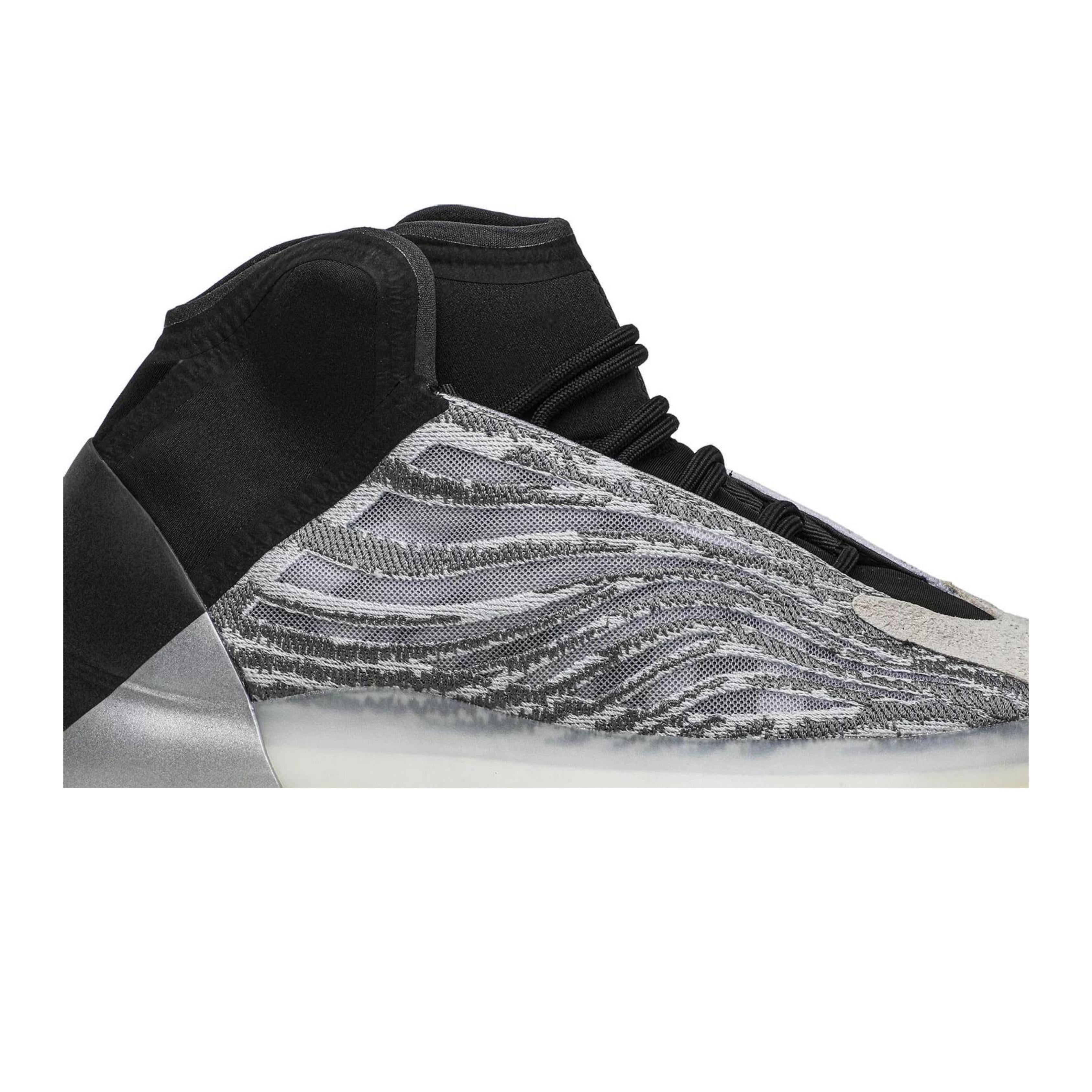 Adidas Yeezy QNTM (Lifestyle Model)